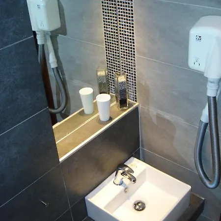 Madeleine Tower View Διαμέρισμα