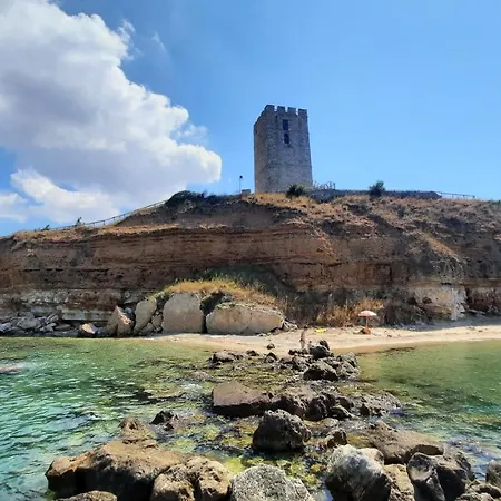 Madeleine Tower View 아파트 Néa Fókaia