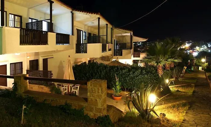 Madeleine Tower View * Néa Fókaia