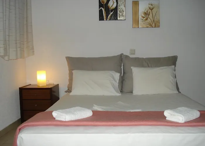 Madeleine Tower View Apartamento Néa Fókaia