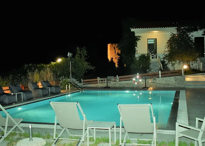 Madeleine Tower View * Néa Fókaia