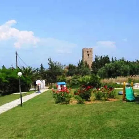 Madeleine Tower View * Néa Fókaia