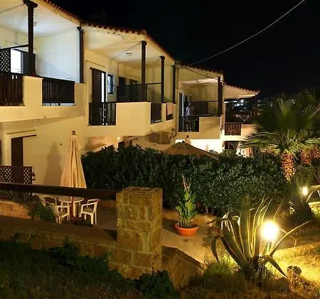 Madeleine Tower View * Néa Fókaia